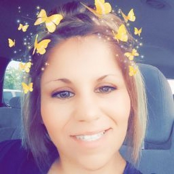 Meet your Posher, Brittney - Picture 1 of 1